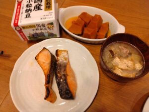 何も作りたくない日の、コストコとふるさと納税で手抜き夕飯(夕食)メニュー